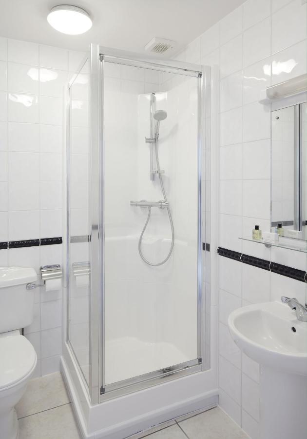 Euro Hotel Лондон Екстериор снимка